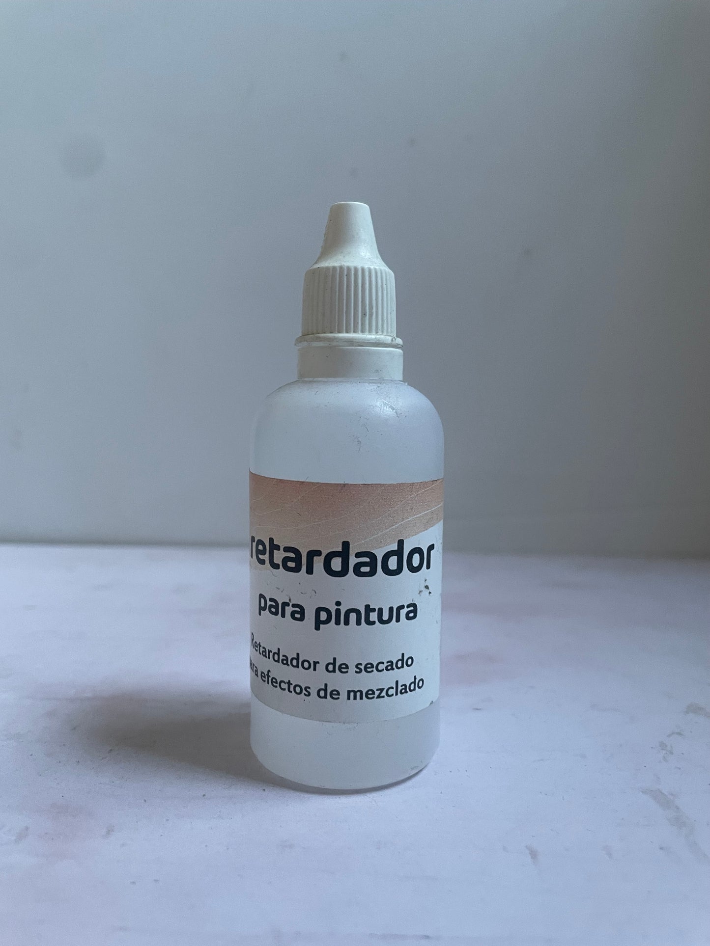 Retardador para pintura acrílica