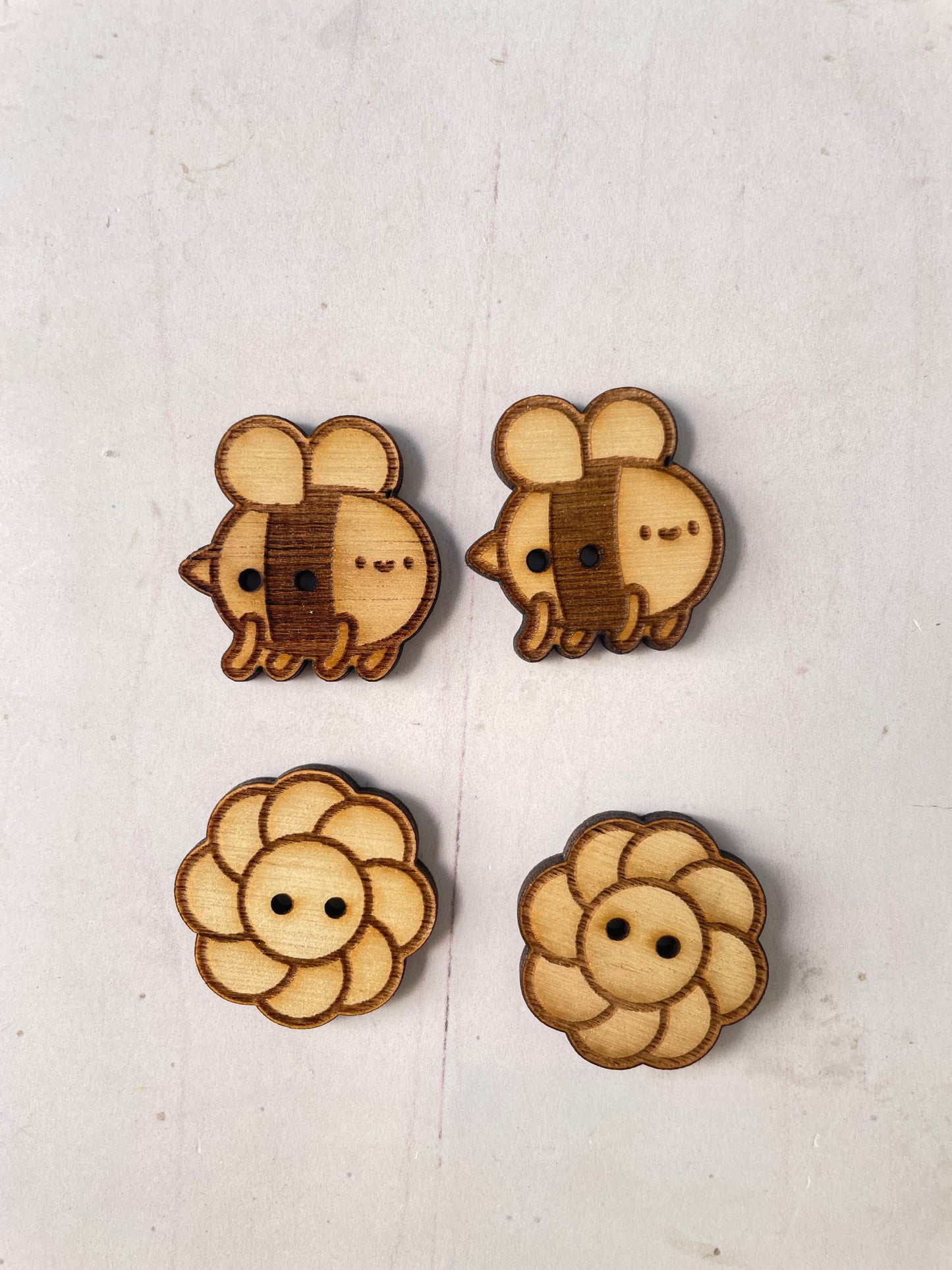 Botones de madera